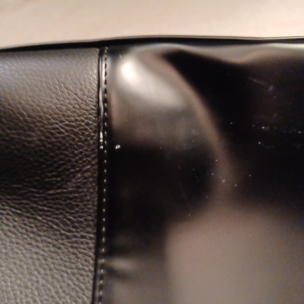 Emma Fox Black Leather Shoulder Bag - Picture 8 of 16